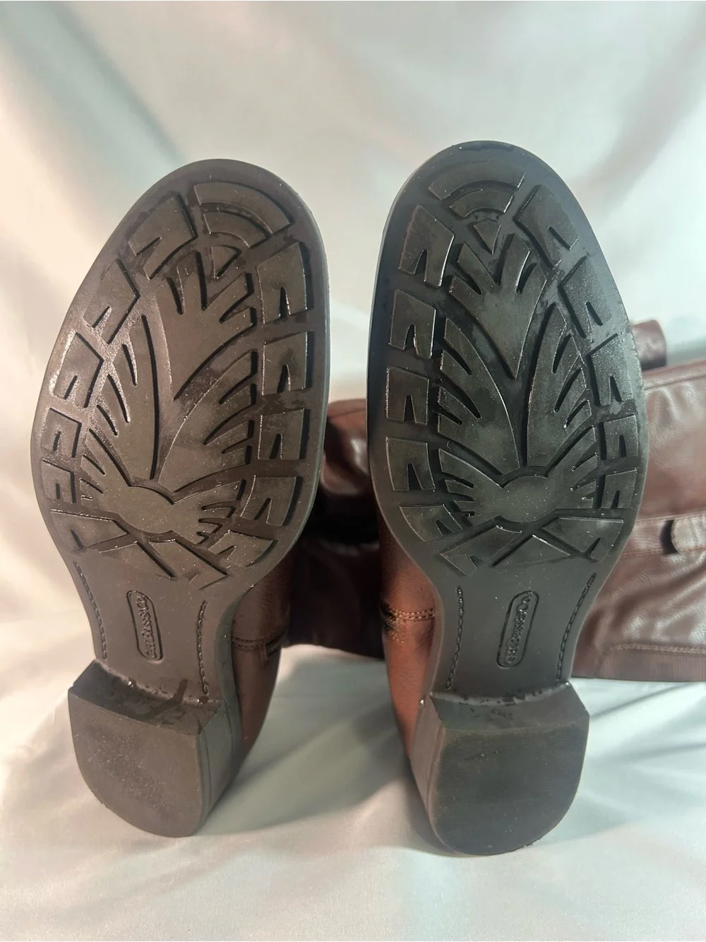 G.H. Bass & Co. calf heel toe